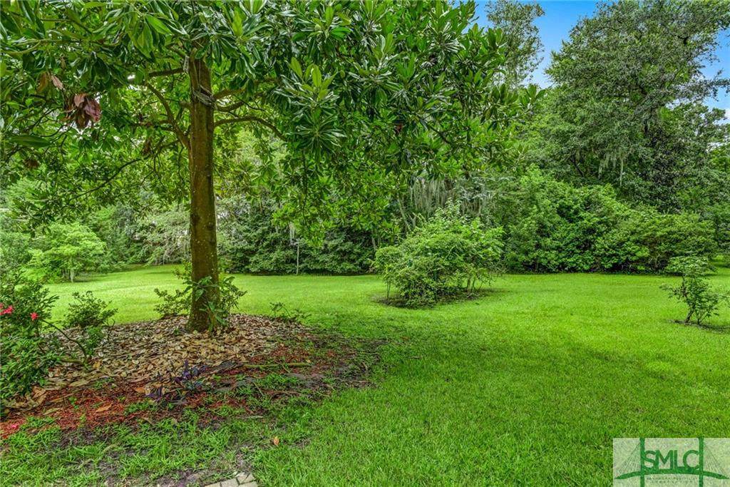114 Country Club Drive - Photo 1