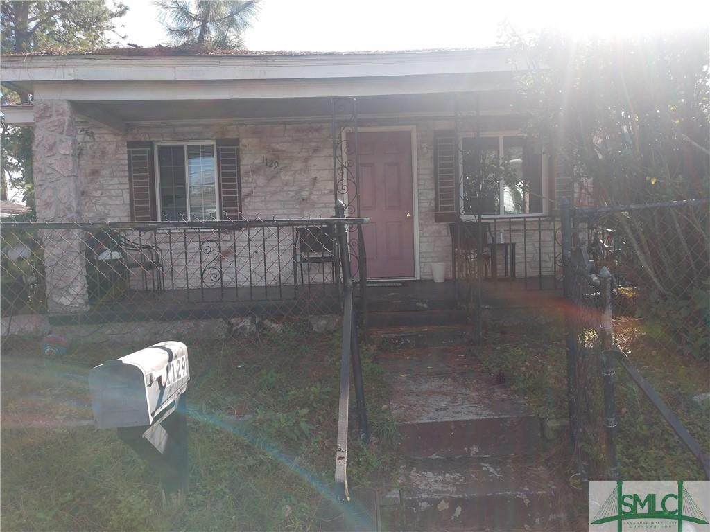 1129 Darwin Street - Photo 1