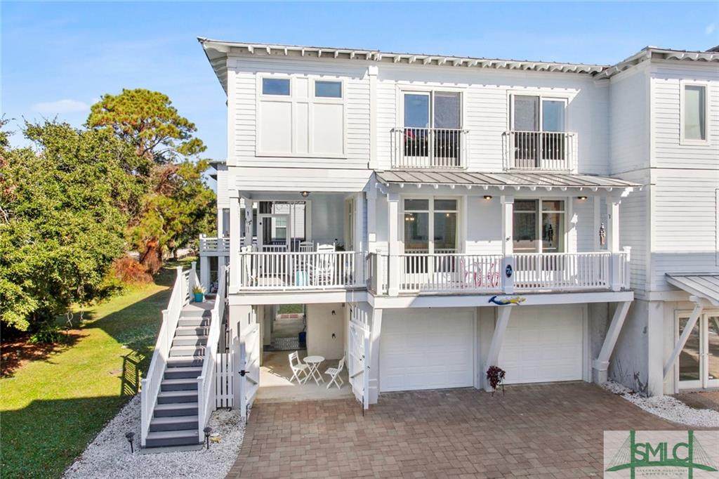 7 Village Place - Photo 1