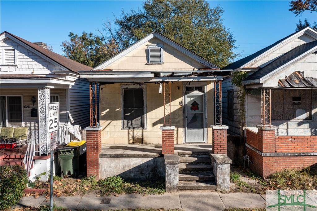 606 42nd Street - Photo 1