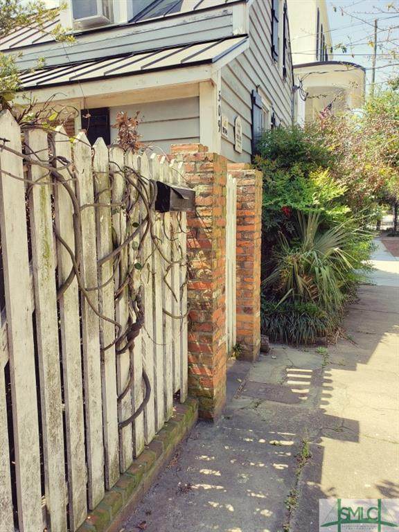 509 E President Street - Photo 1
