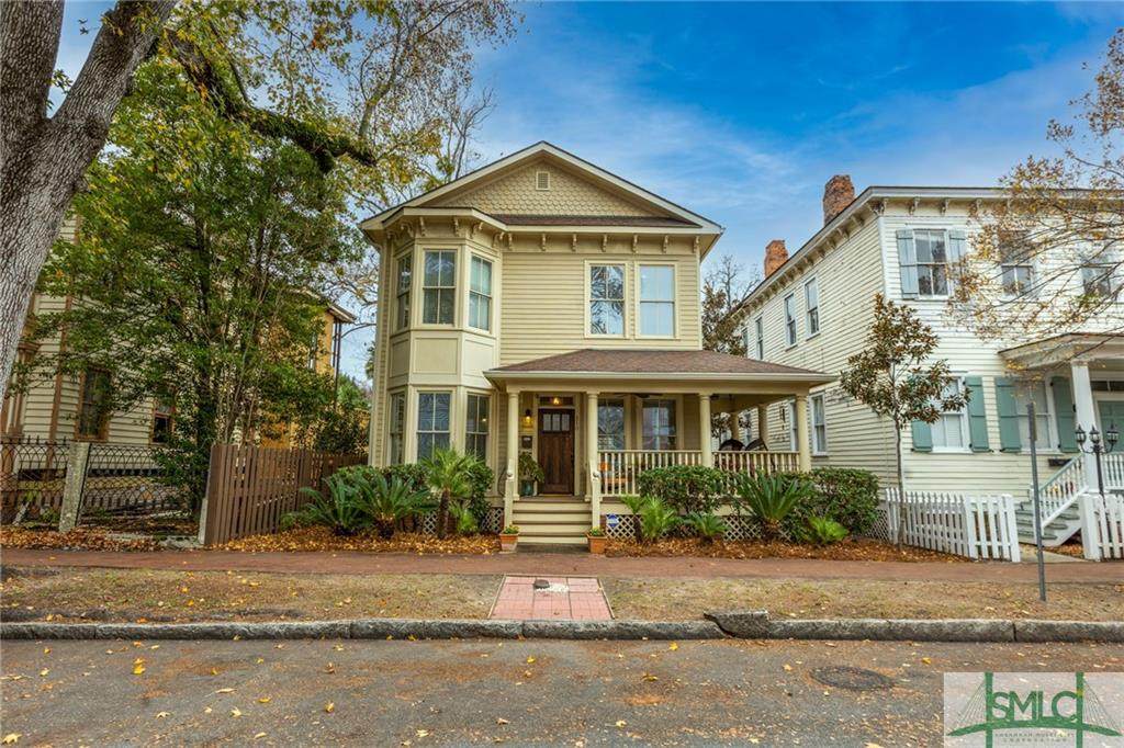310 Park Avenue - Photo 1