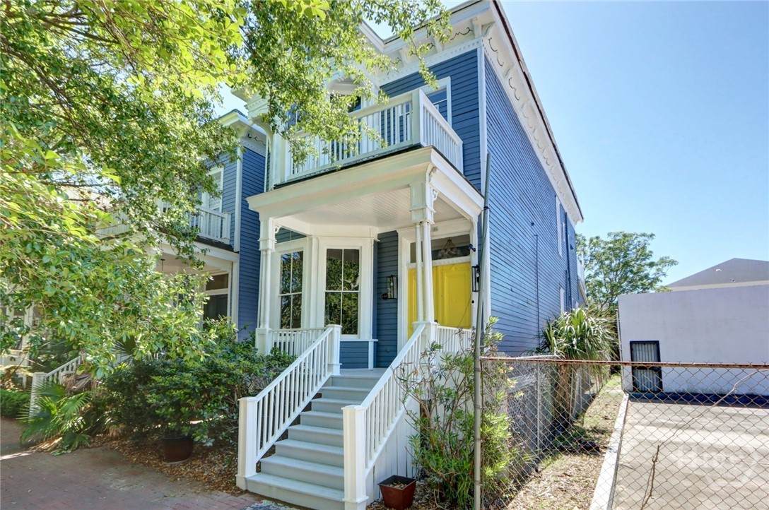 315 Hall Street - Photo 1