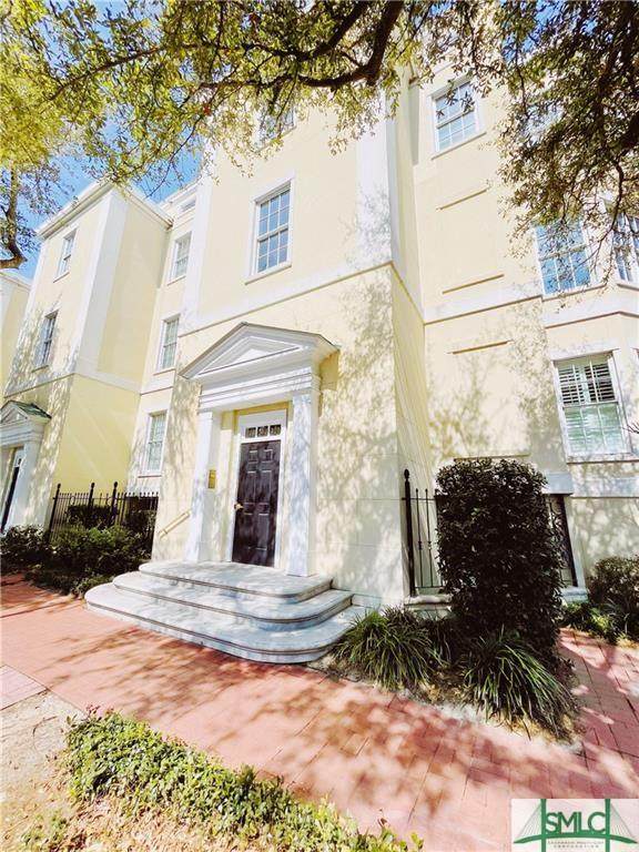 304 Jones Street - Photo 1