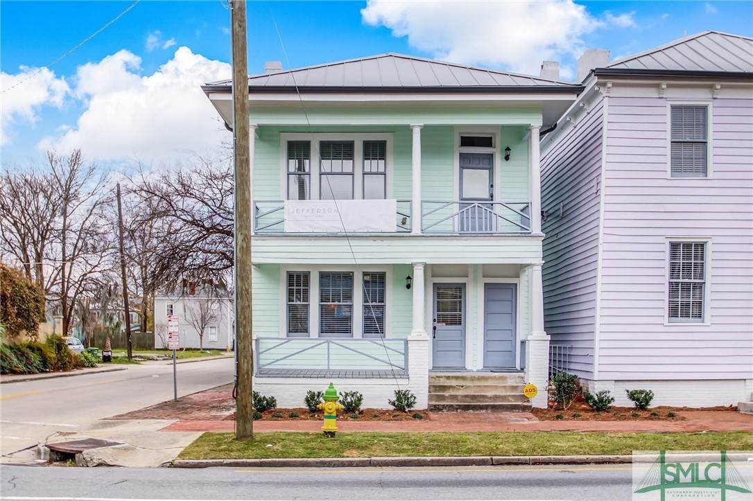 301 Henry Street - Photo 1