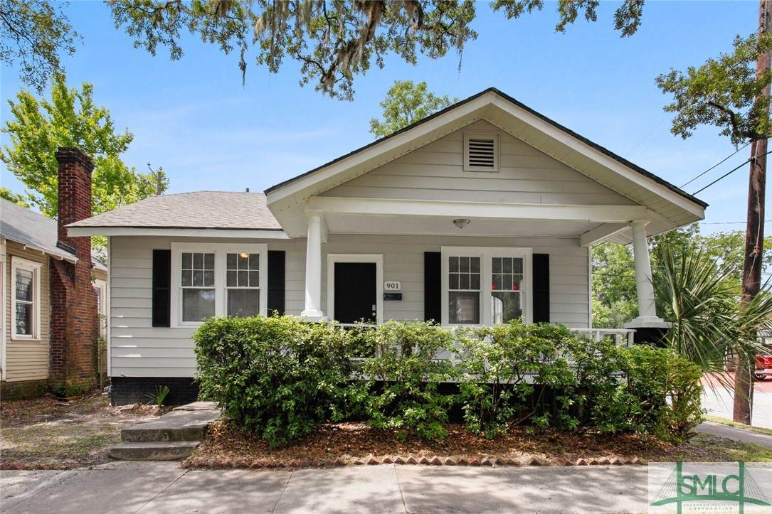 901 37th Street - Photo 1