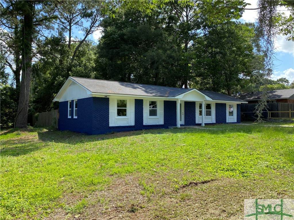 607 Dyches Drive - Photo 1
