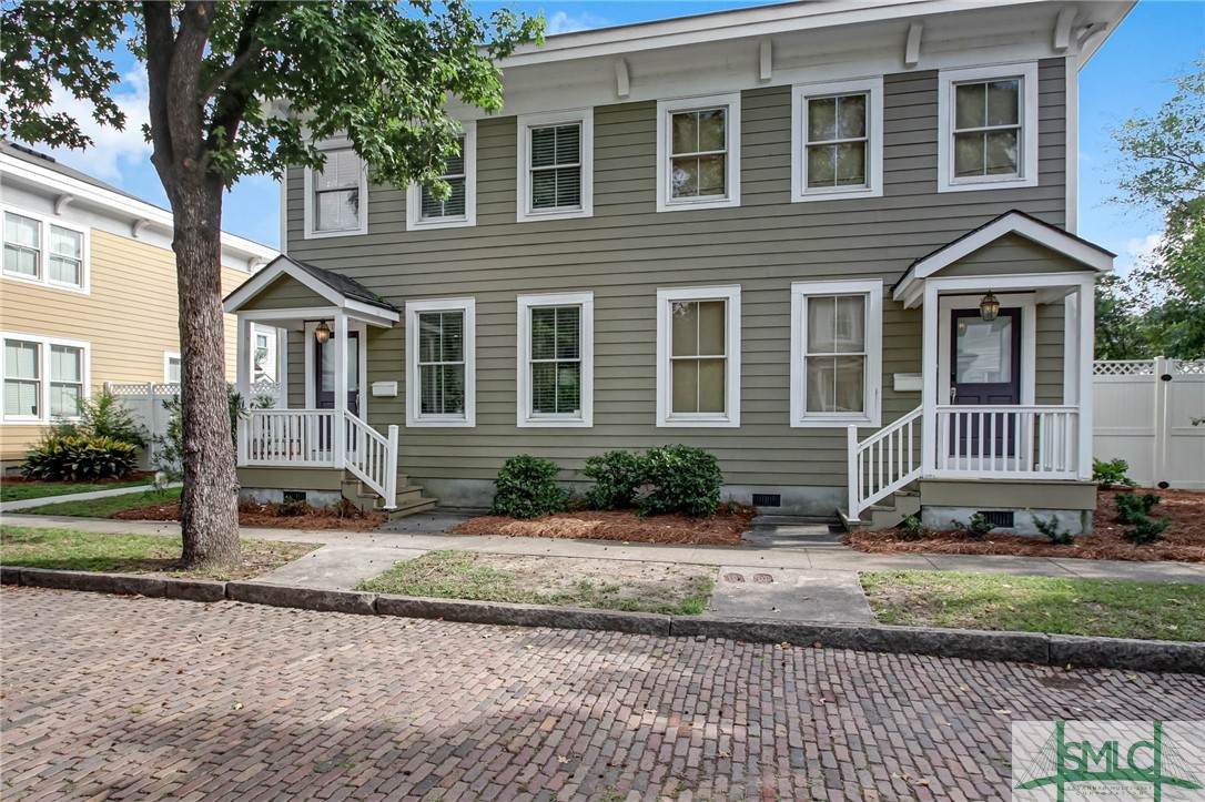 111 31st Street - Photo 1