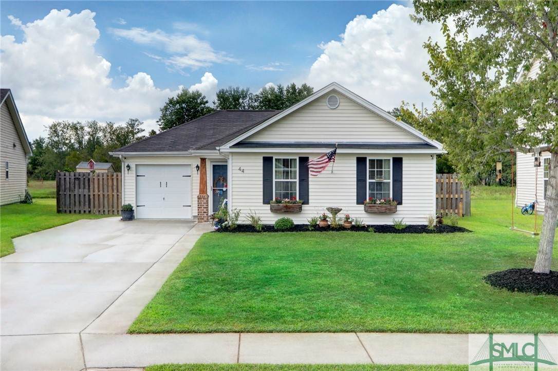 44 Twin Oaks Place - Photo 1