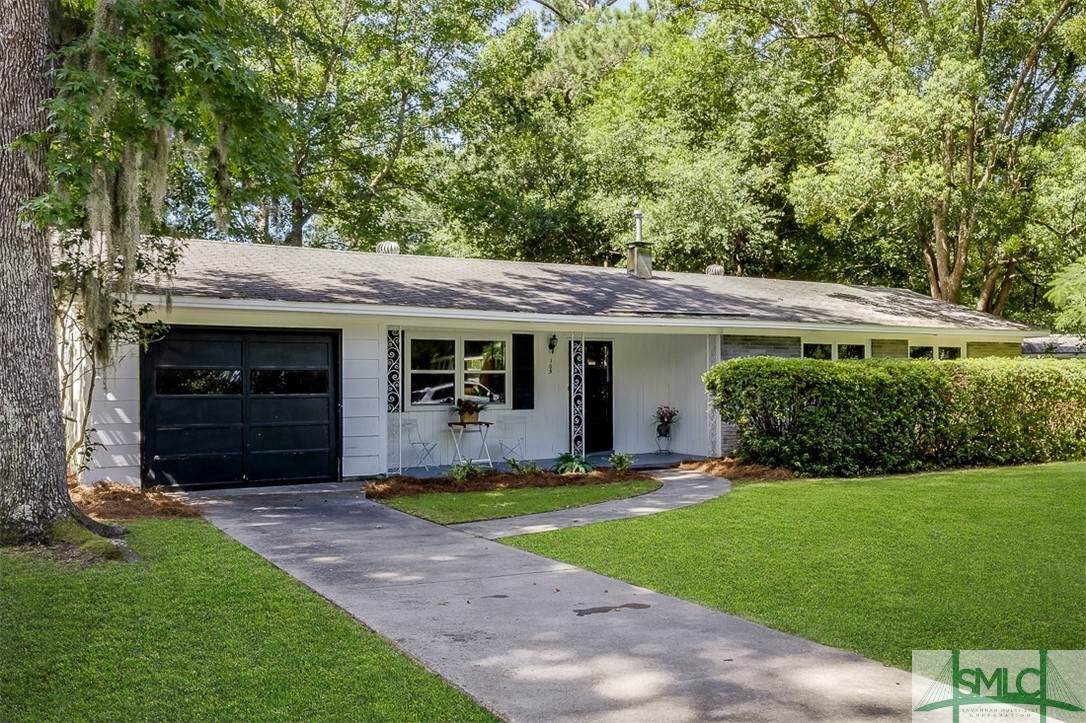 105 Willow Road - Photo 1