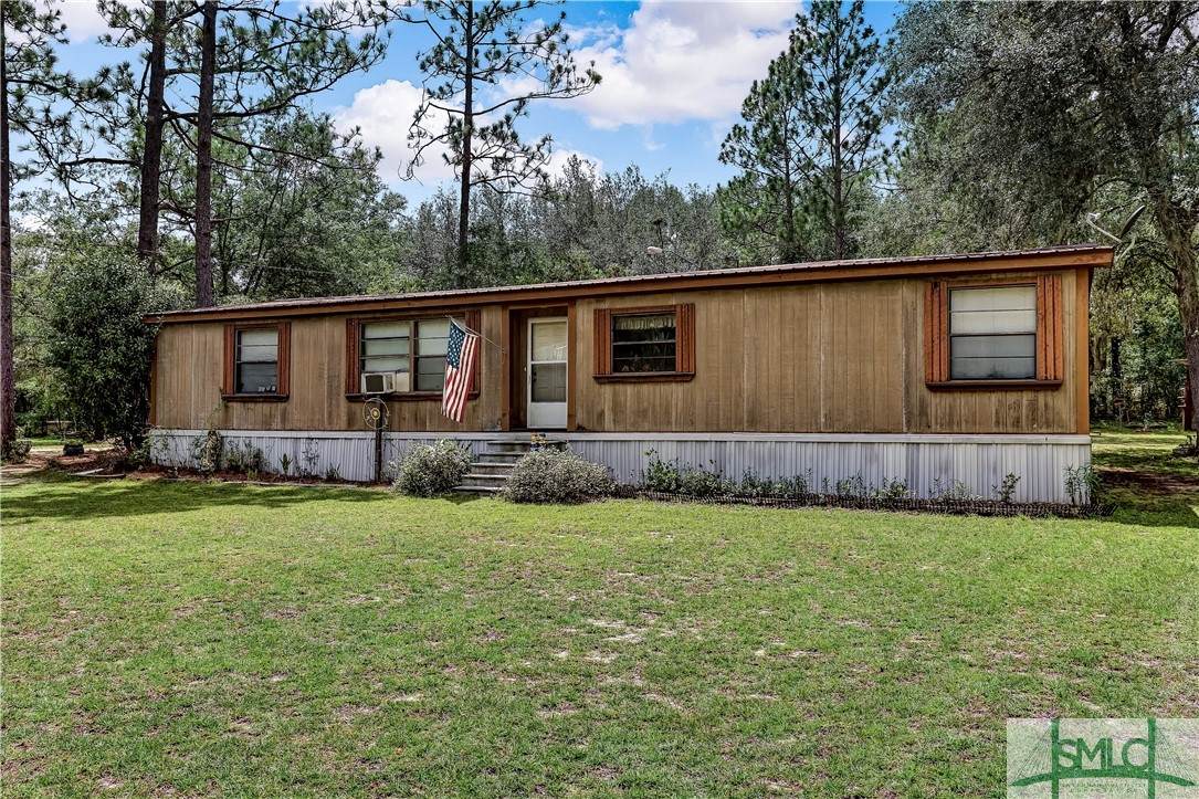 276 Pine Street - Photo 1