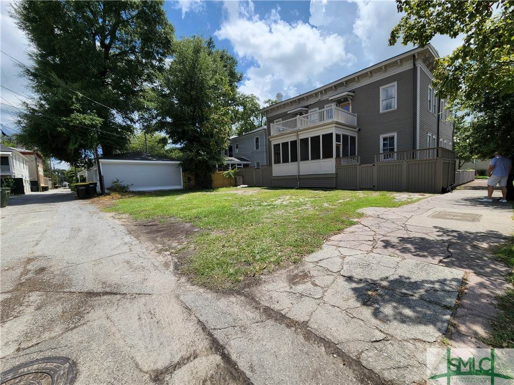 1012 Montgomery Street - Photo 1