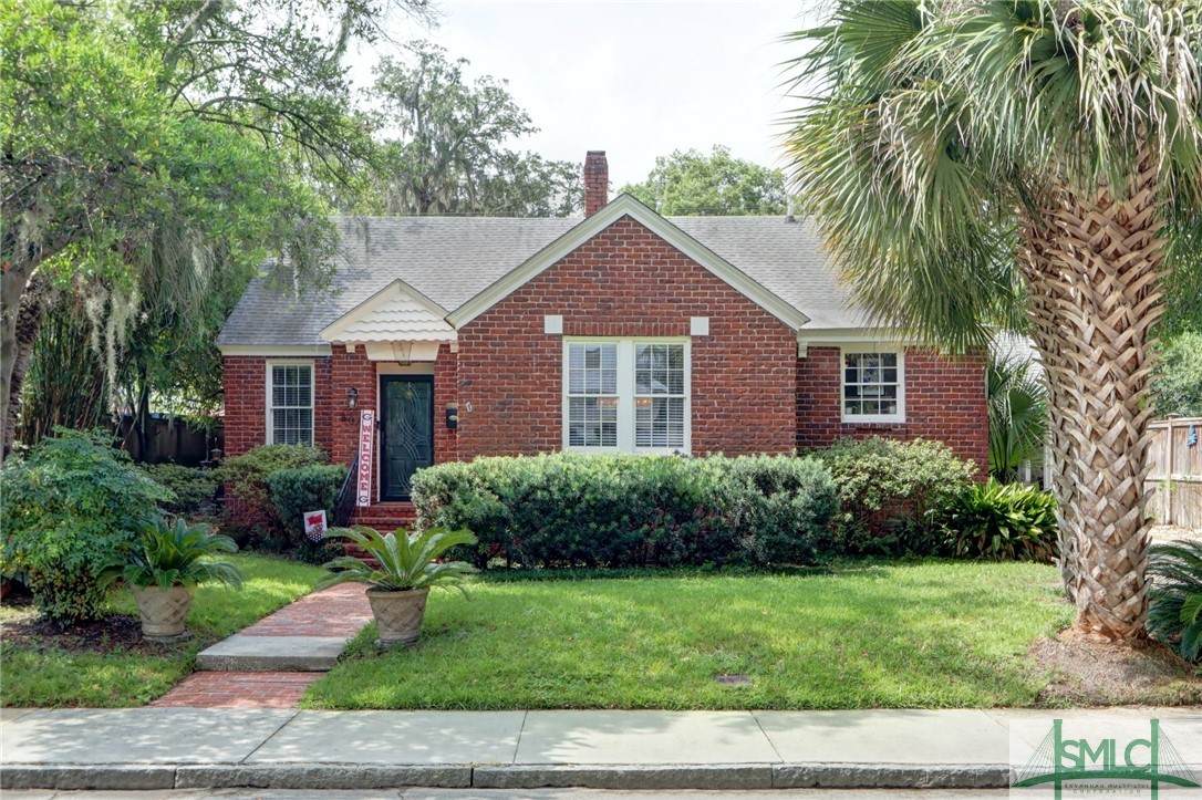 803 Maupas Avenue - Photo 1