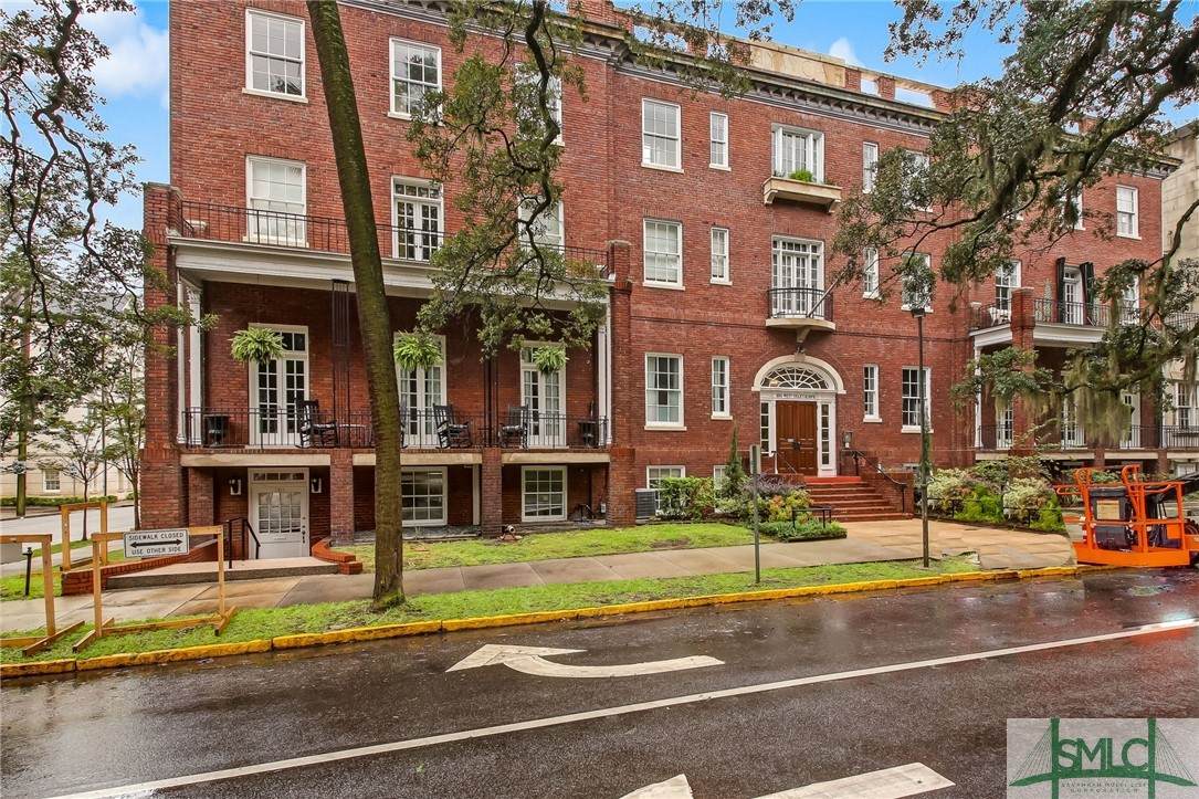 105 Oglethorpe Avenue - Photo 1