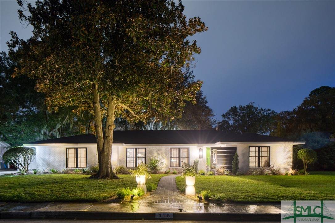 318 Early Street - Photo 1