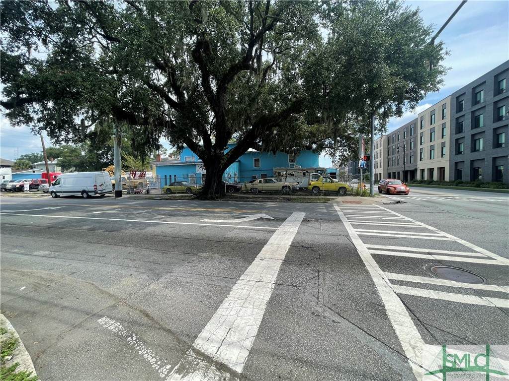 2626 and 310 Victory Drive - Photo 1