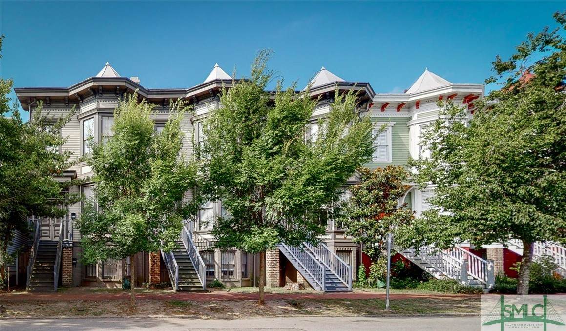 205-207-209 Duffy Street - Photo 1