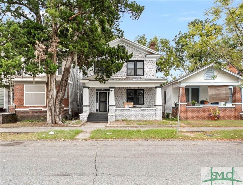 616 40th Street - Photo 1