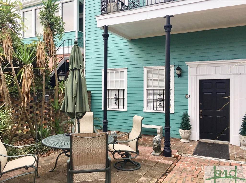 620 Broughton Street - Photo 1