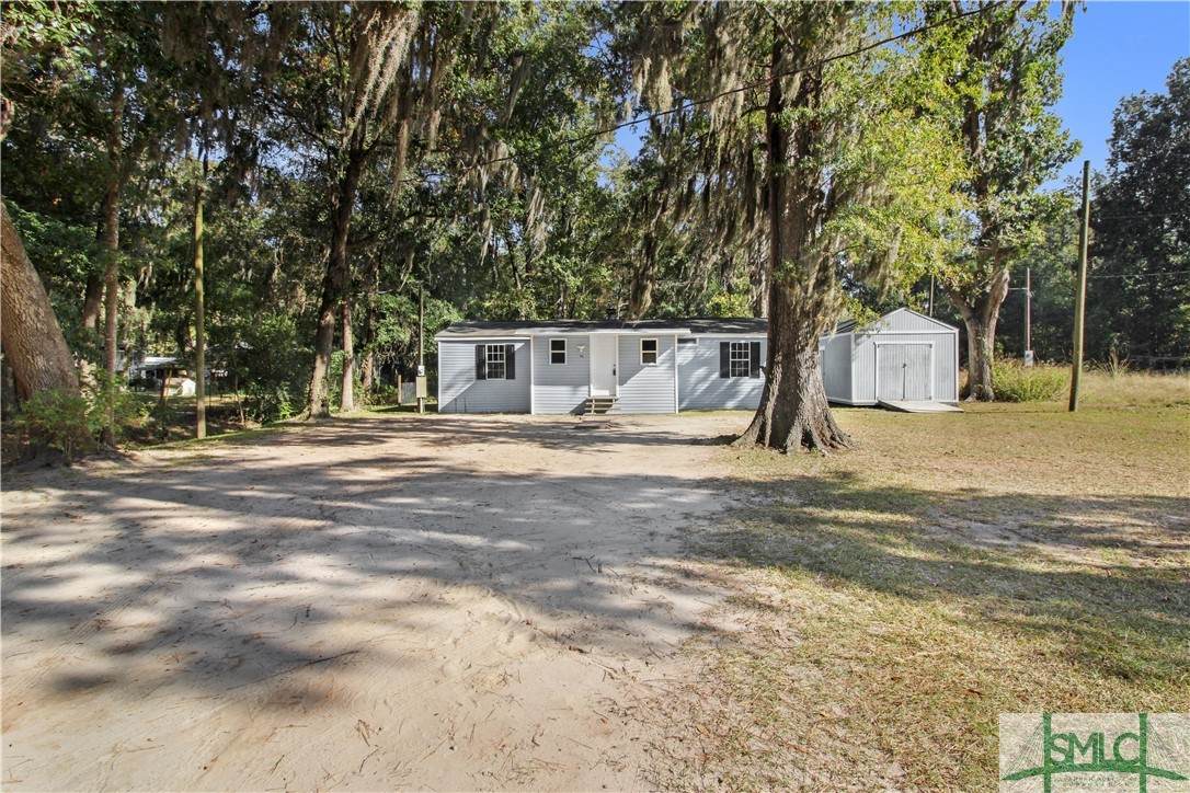 148 Pine Avenue - Photo 1