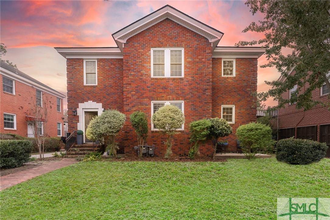 727 52nd Street - Photo 1