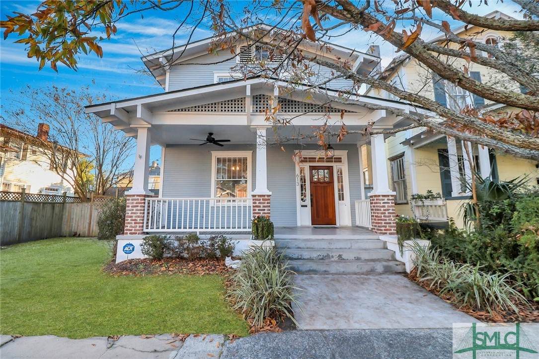 613 40th Street - Photo 1