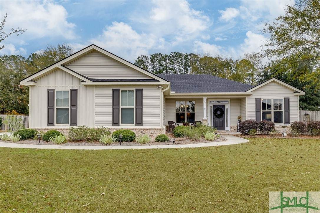 105 Kingsley Drive - Photo 1