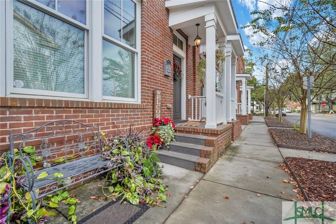 305 Alice Street - Photo 1
