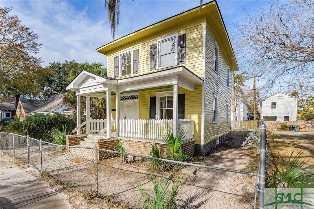 650 36Th Street - Photo 1
