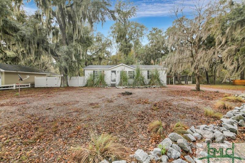 56 Lakeview Drive - Photo 1