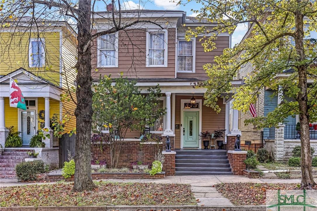 513 Henry Street - Photo 1