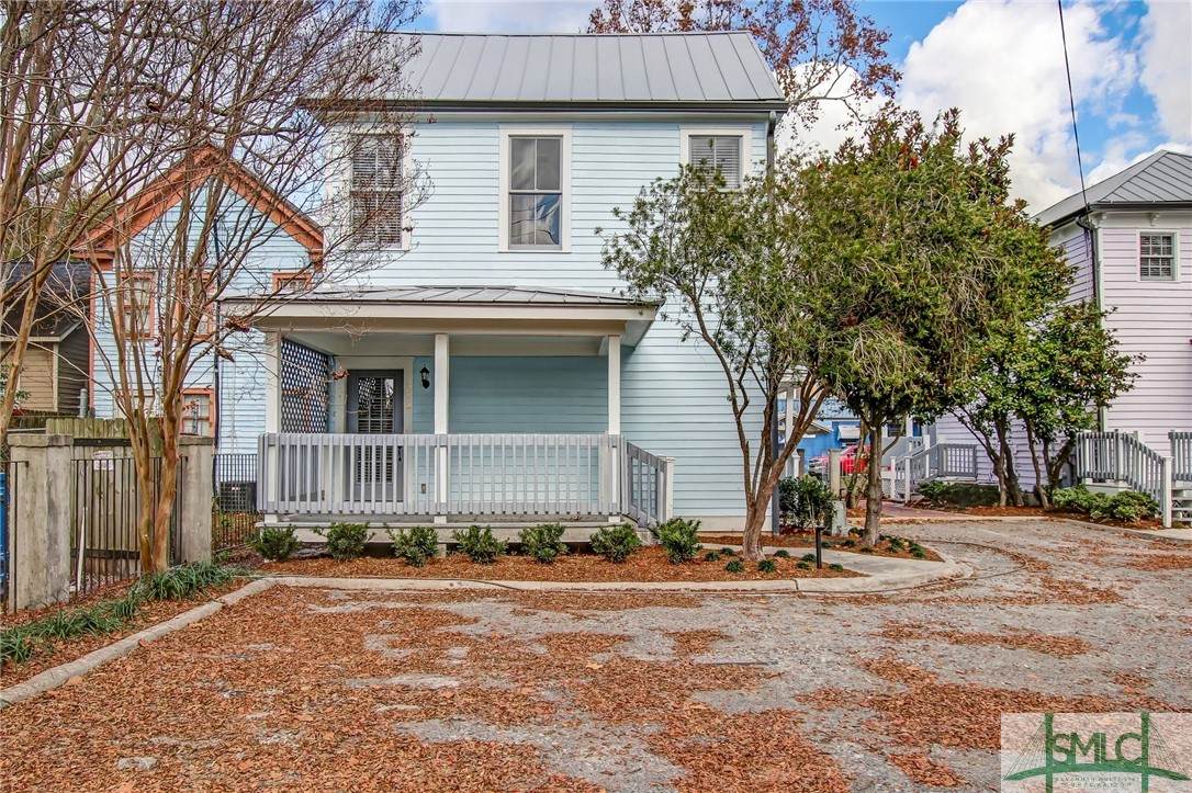 307 Henry Street - Photo 1