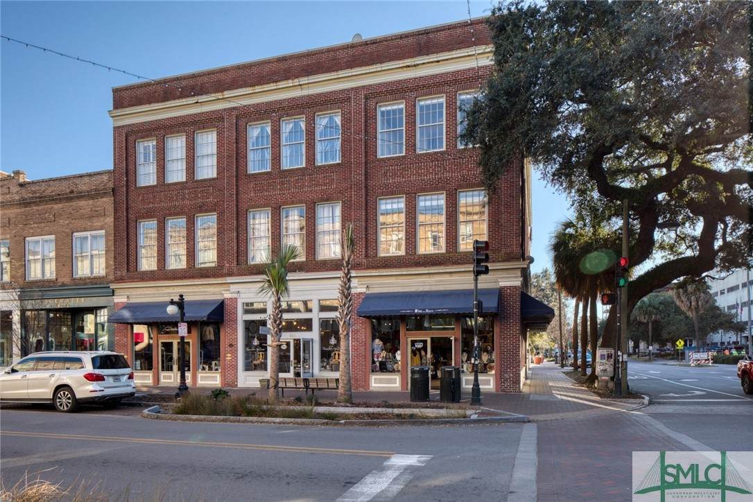 321 Broughton Street - Photo 1