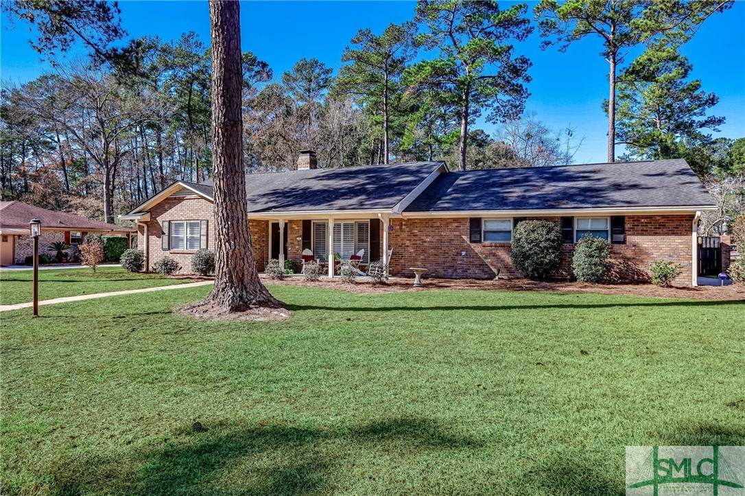 117 Pinewood Drive - Photo 1