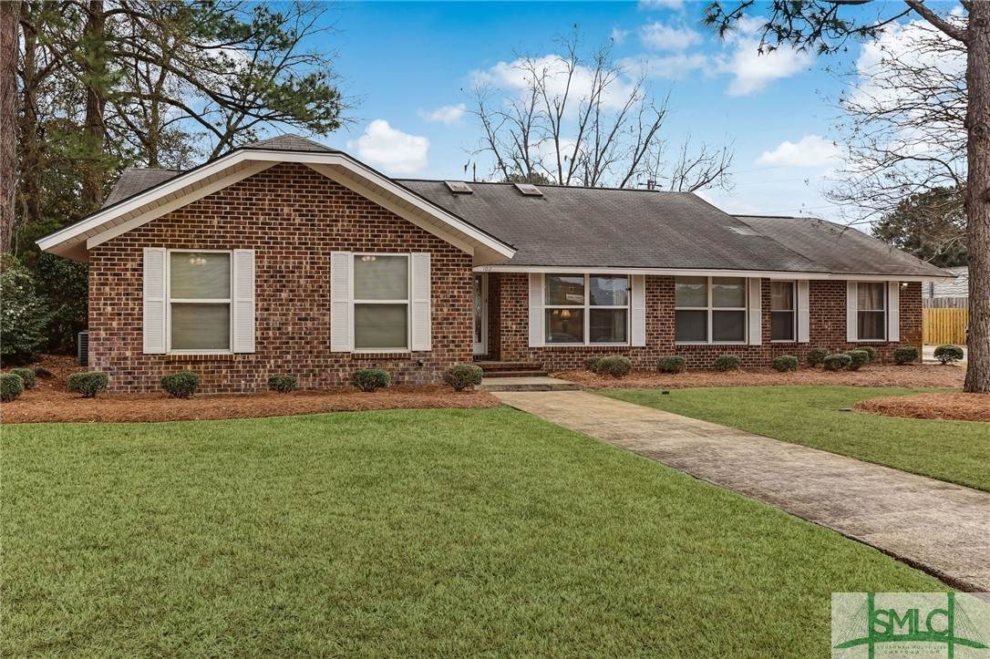 102 Pine Grove Drive - Photo 1