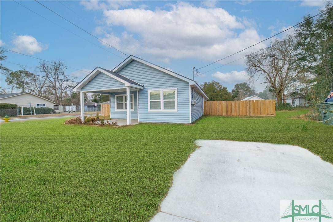 730 Dixon Street - Photo 1