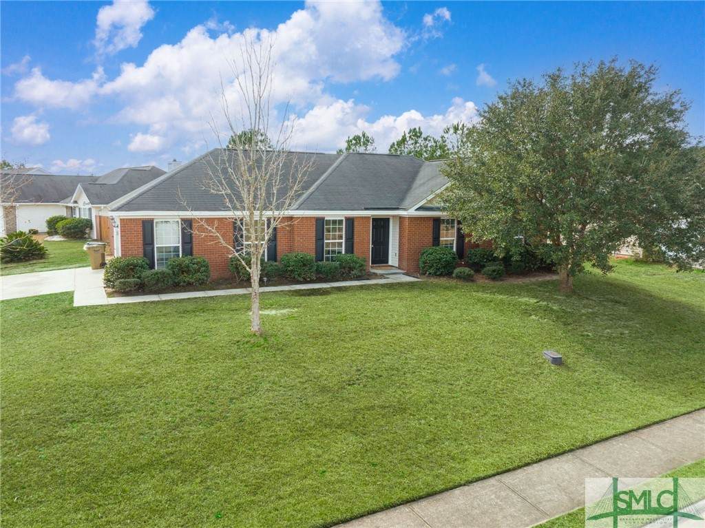 146 Bluelake Boulevard - Photo 1