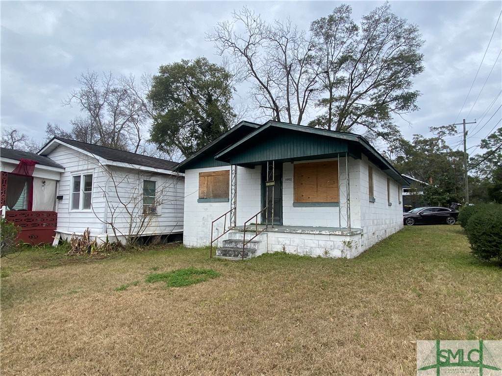 1002 40th Street - Photo 1