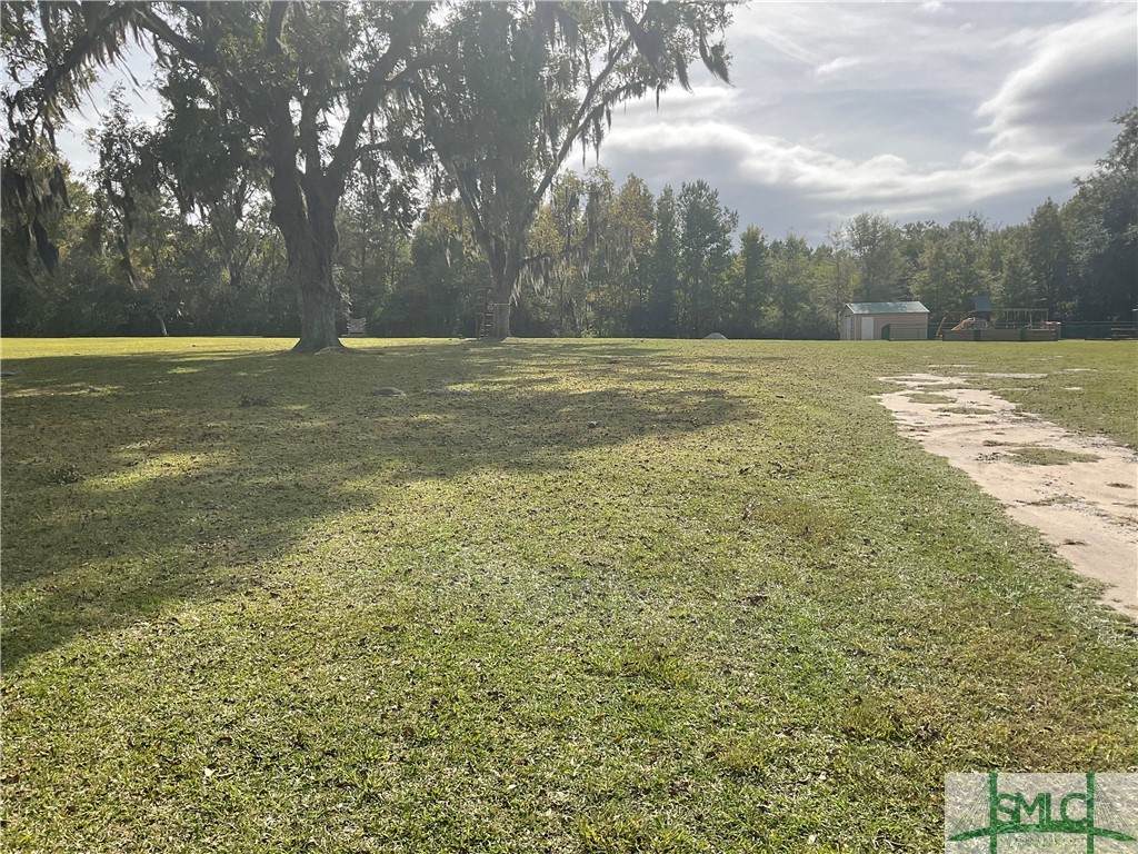 237 Monteith Road - Photo 1