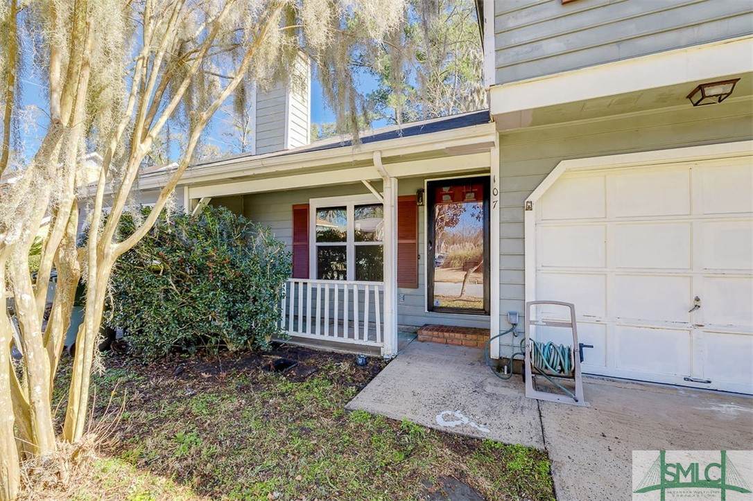 107 Holland Park Circle - Photo 1