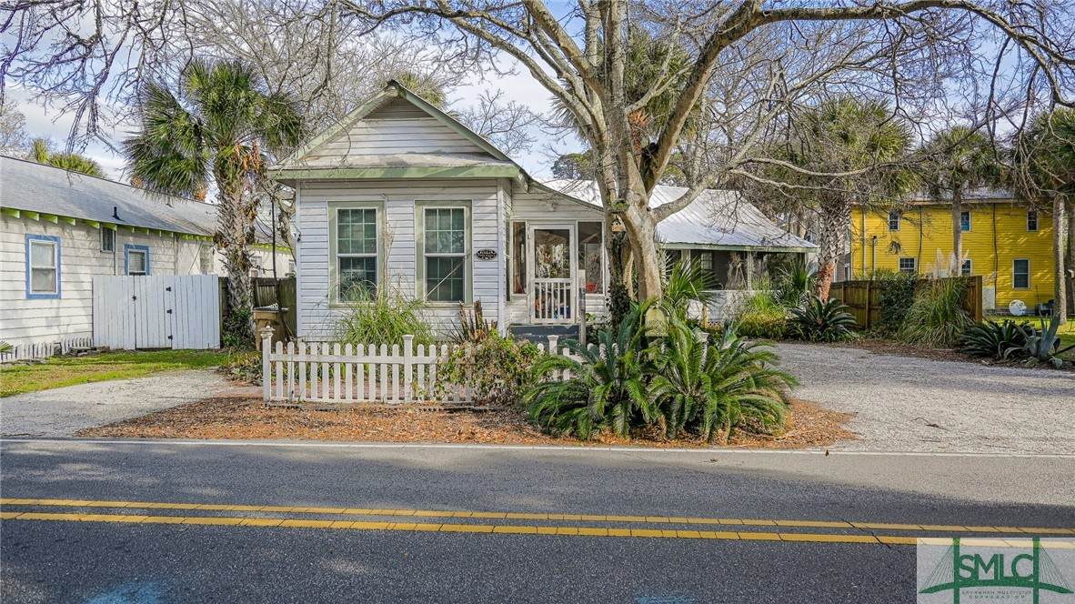 1312 Jones Avenue - Photo 1