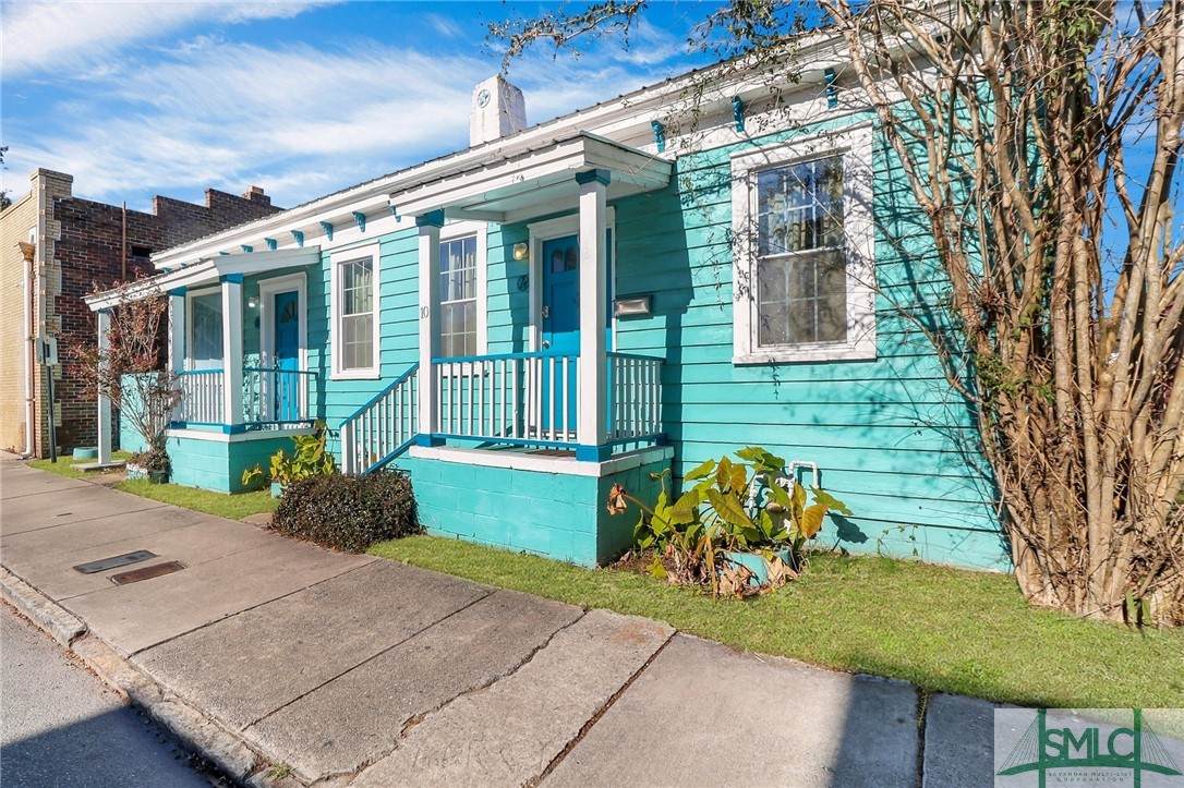 8 41st Street - Photo 1