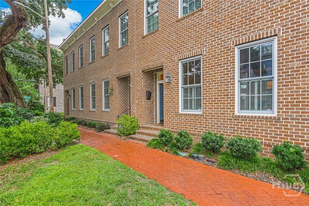 506 Mcdonough Street - Photo 1