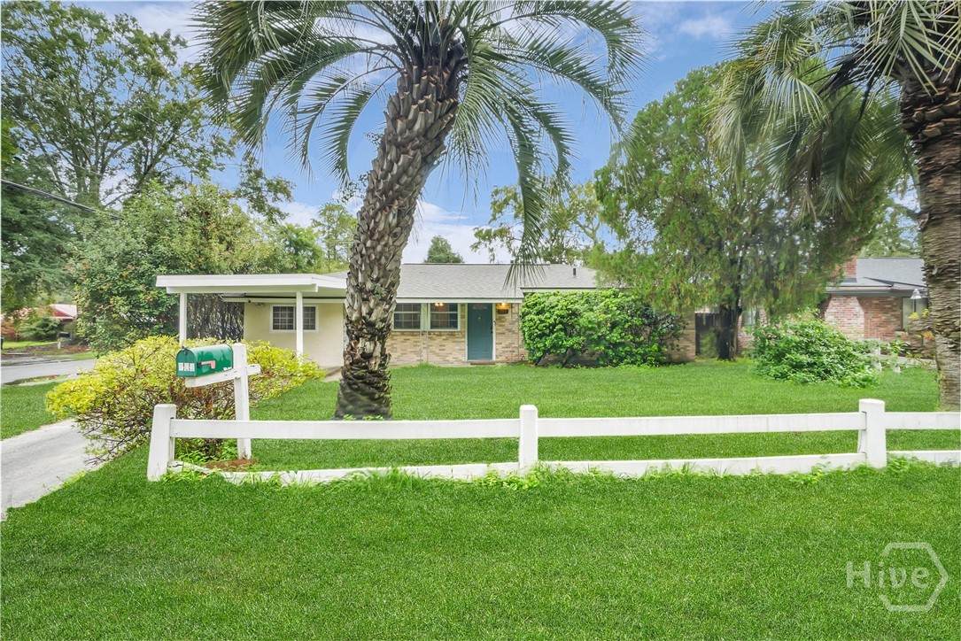 202 Inglewood Drive - Photo 1