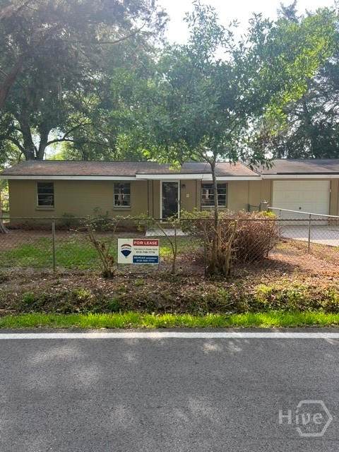 201 Oak Street - Photo 1