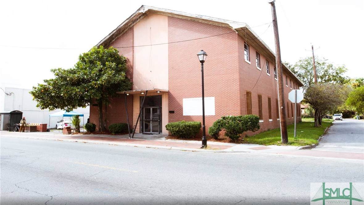 1901 Waters Avenue - Photo 1