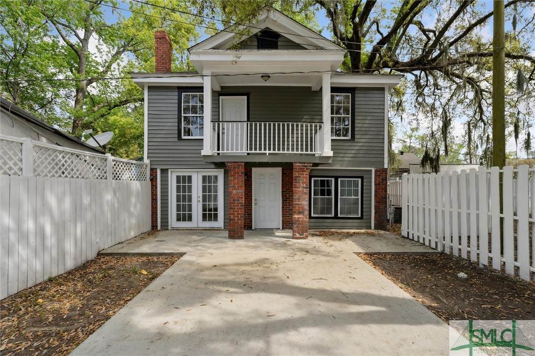 844 37th Street - Photo 1