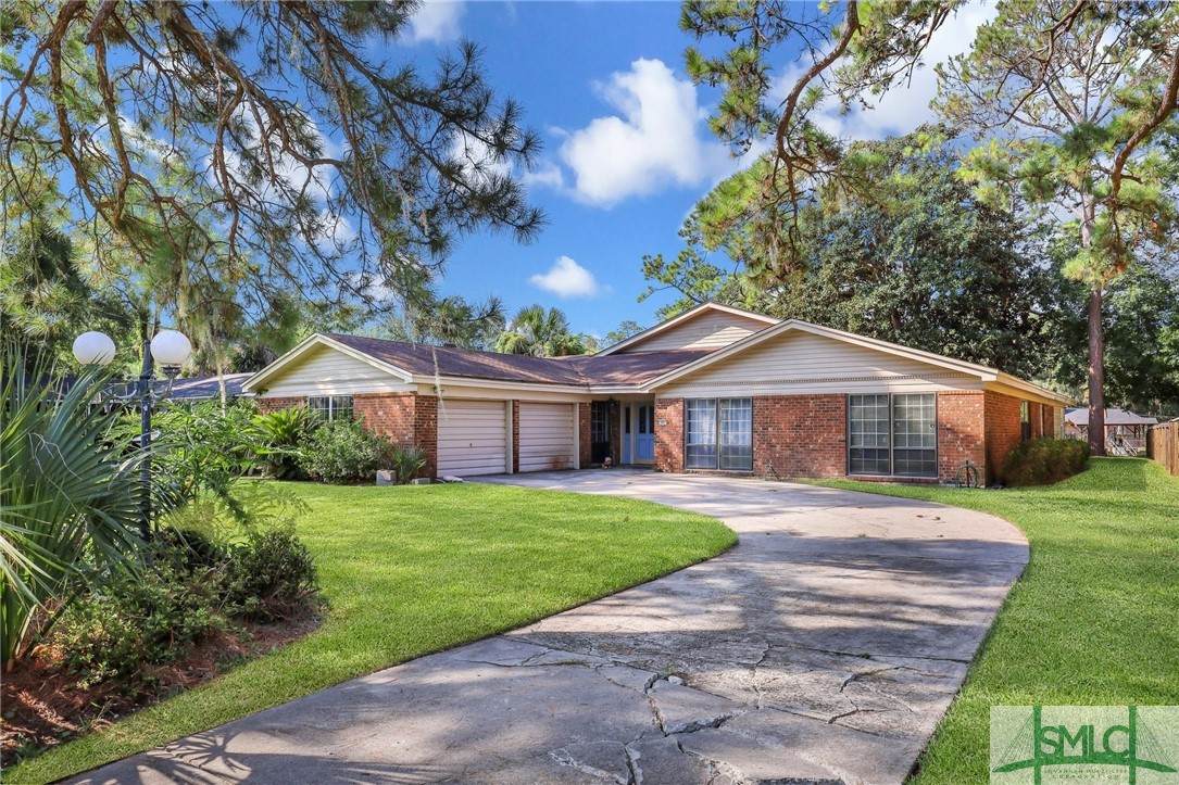 387 Hunt Drive - Photo 1