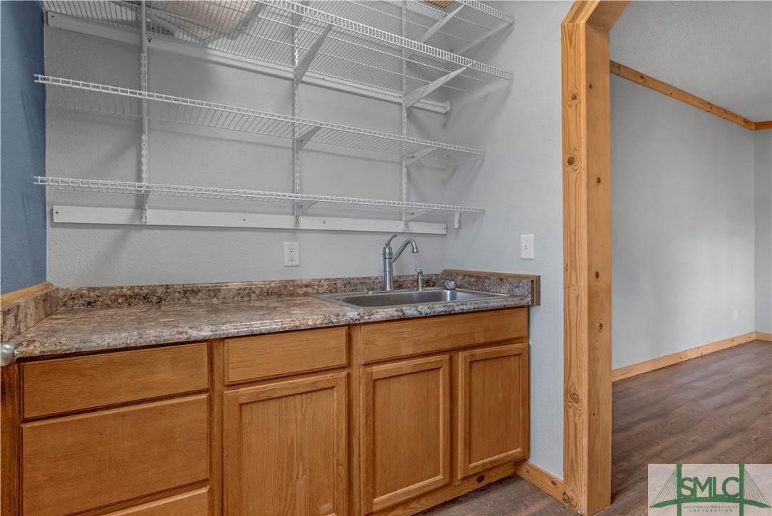 https://bt-photos.global.ssl.fastly.net/savannah/orig_boomver_1_319999-2.jpg