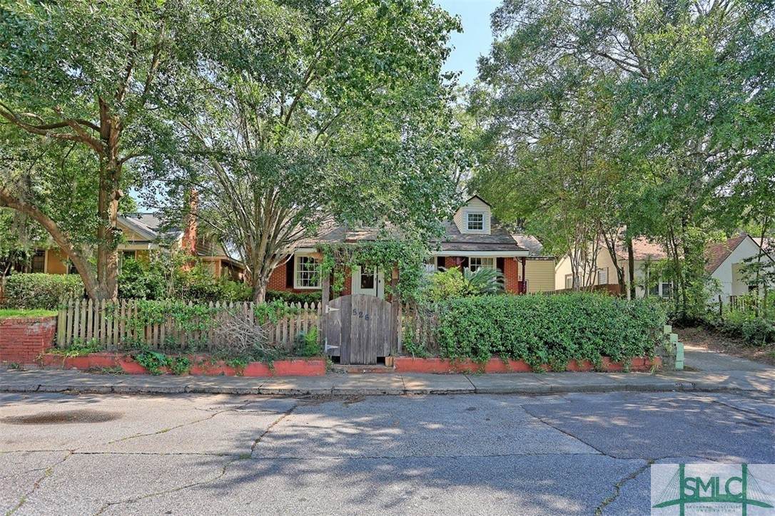 526 Durant Avenue - Photo 1